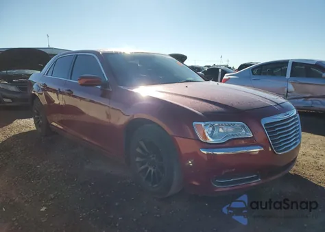 2013 Chrysler 300 z USA, uszkodzony, nr VIN 2C3CCAAG9DH630899
